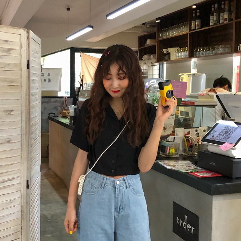 Áo sơ mi IELGY cổ V tay ngắn dáng rộng thời trang