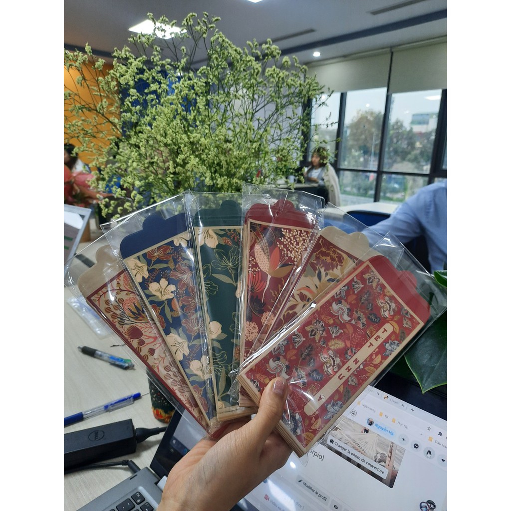 60 Chiếc Lì Xì Thiết Kế HOA LÁ Siêu Hót 2023