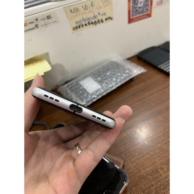 Blackberry Keyone Sprint unlocked Likenew