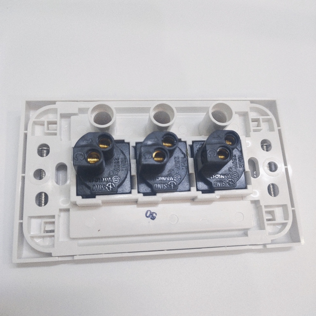 Công tắc ba 1 chiều phím lớn 10A S183D1  SINO Sê-ri S18 Mega