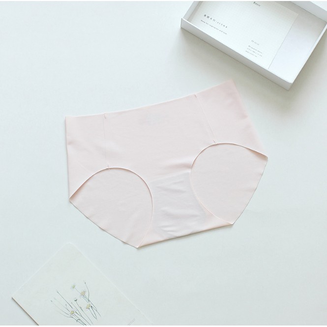 Quần Lót Lụa Không Đường May, Không Viền Gấp Siêu Mềm Cao Cấp P020 | BigBuy360 - bigbuy360.vn