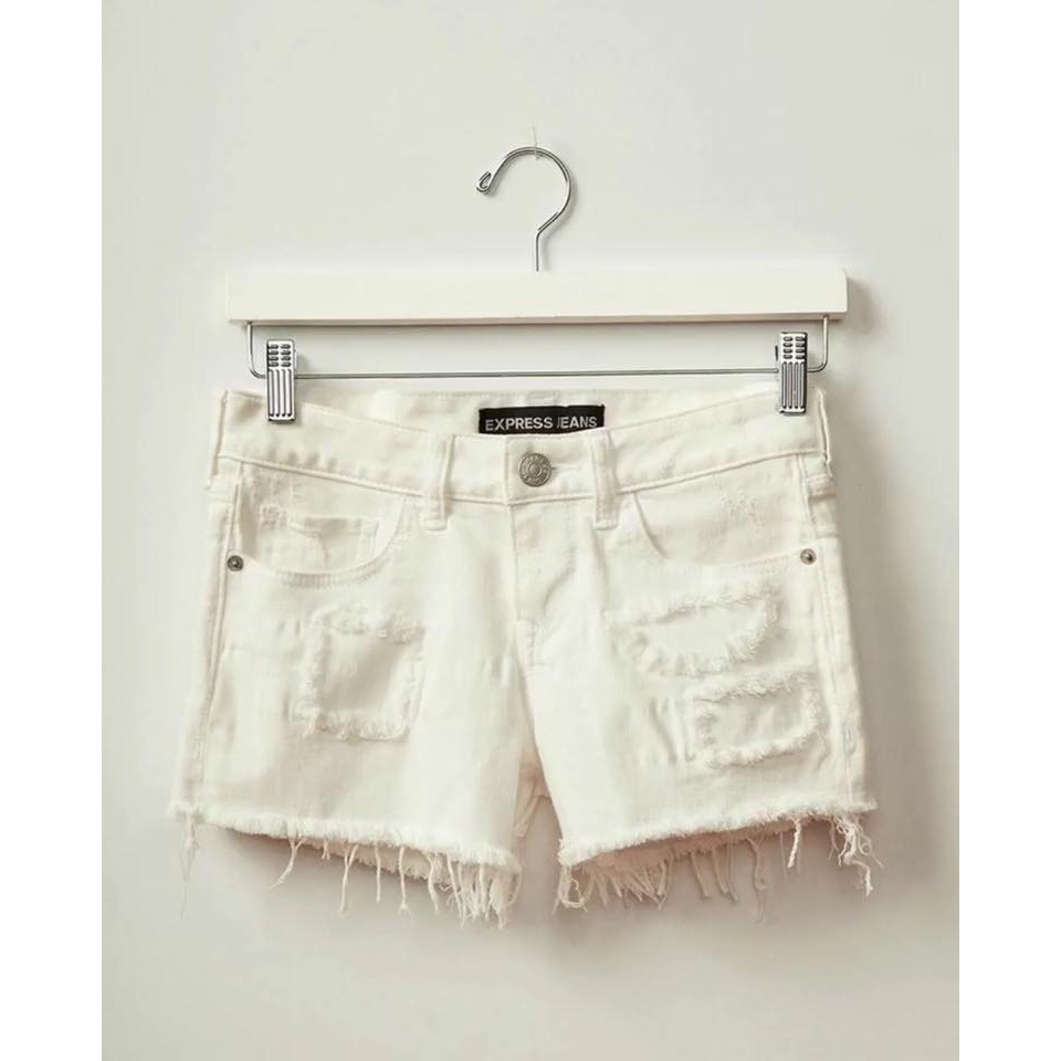 Quần short trắng Exprss xuất xịn