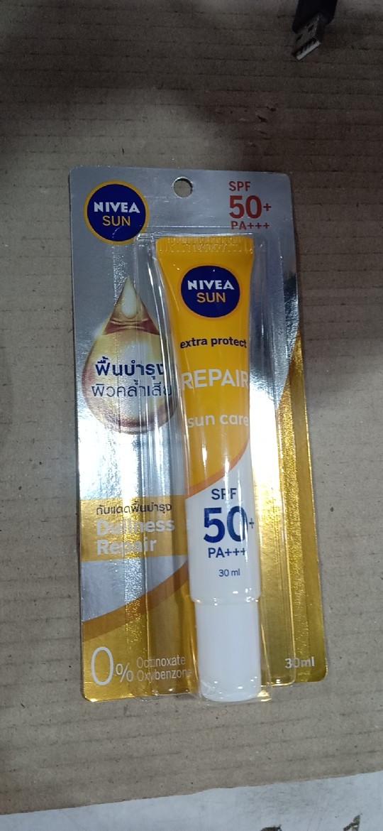 Tinh chất chống nắng và dưỡng trắng Nivea SFP50+ PA+++ (30ml) - 86016