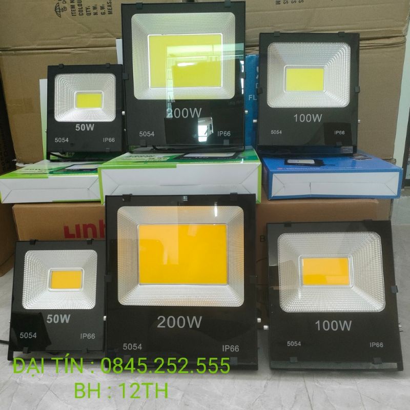 Đèn pha led ip66 50w-100w-200w cob chuyên công trình ngoài trời chiếu sáng  bảng hiệu , sân bóng trang trí nhà cửa ...vv