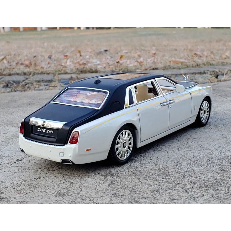 MÔ HÌNH XE Ô TÔ Rolls-Royce Phantom VIII màu Trắng phối đen CHEZHI đúc Kim Loại | Tỉ lệ 1:24