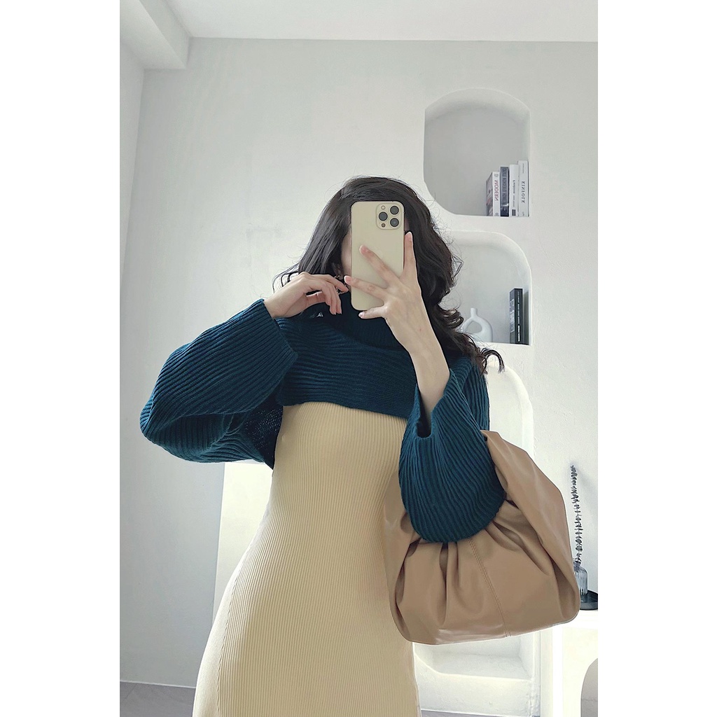 Áo len cổ lọ liền tay croptop-Đỏ by VIEN TRAN V61W21T049