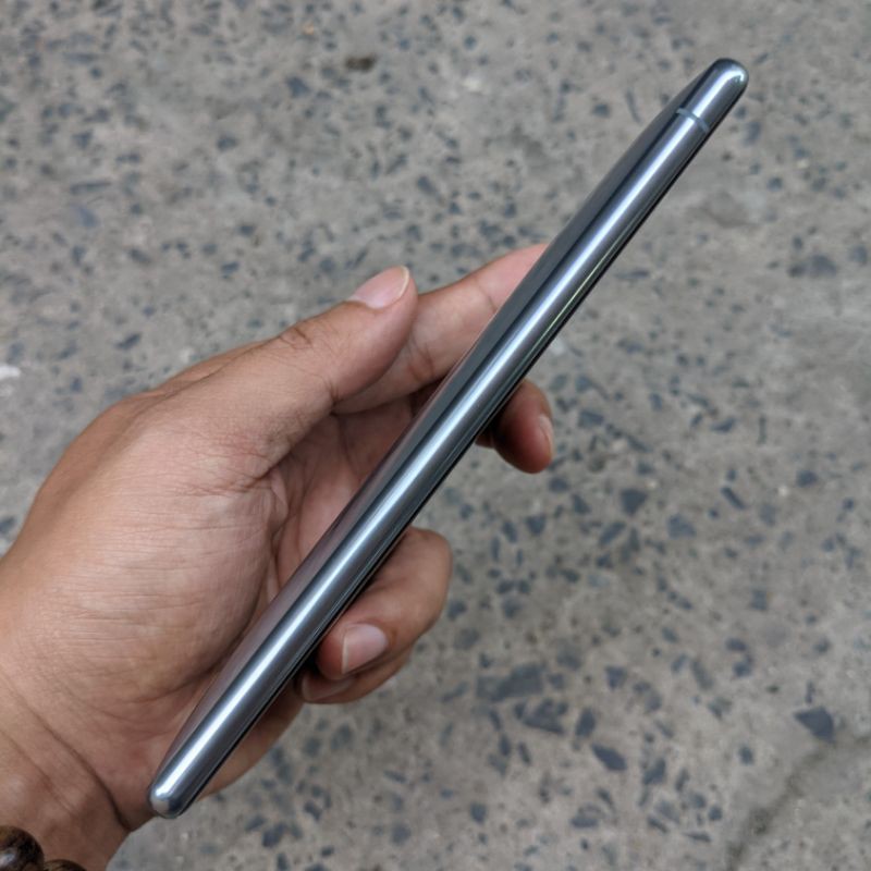 Điện Thoại Sony Xperia XZ2 , XZ2 Premium Like New, Áp Suất Căng Đét | BigBuy360 - bigbuy360.vn