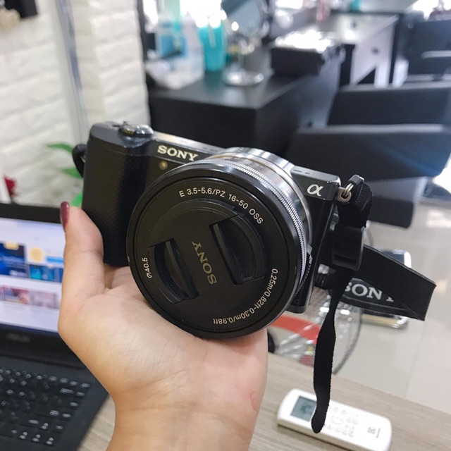 Sony a5000