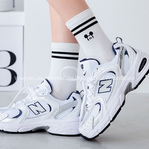 Tất vớ cổ cao mickey đen trắng style Hàn quốc dễ thương Warm&amp;Cute AD13
