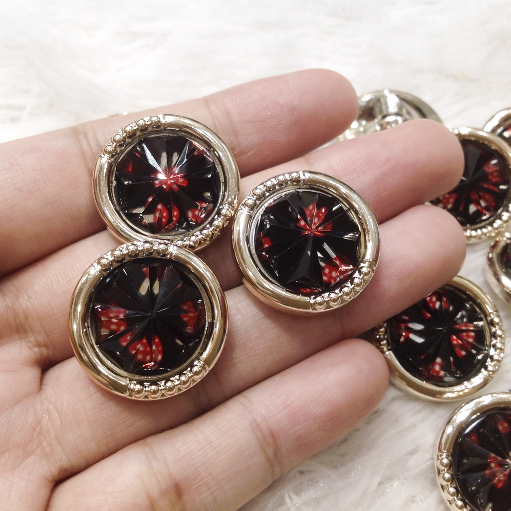 Cúc áo khoác pha lên đen vân hoa đỏ size 2.2cm đính kết veston nút dạ lấp lánh
