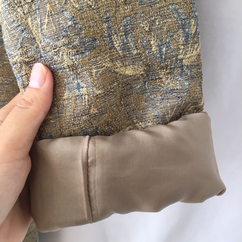 Áo khoác lazer vintage xinh xắn