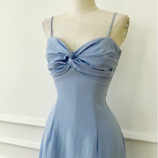 Đầm 2 dây xoắn ngực chất xốp nhún siêu xinh