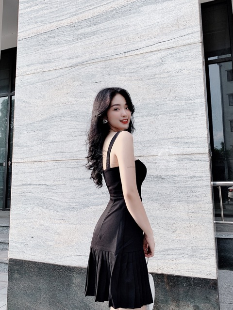 Váy 2 dây đuôi váy xếp ly V478 KYMIE | BigBuy360 - bigbuy360.vn