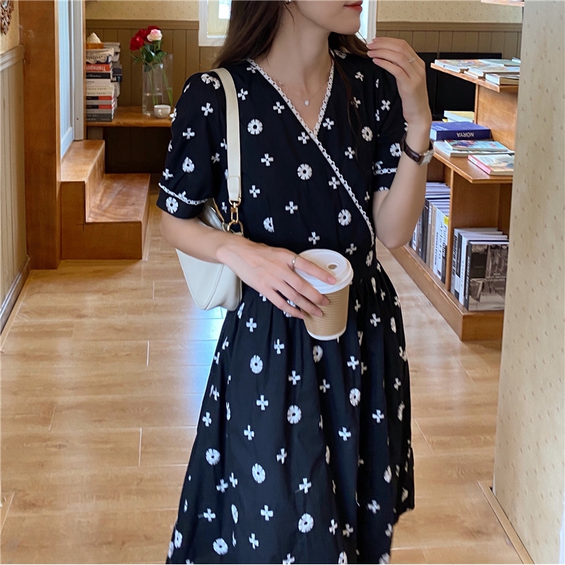 Đầm Tay Phồng In Hoa Thiết Kế Cổ Chữ V Xinh Xắn 35712