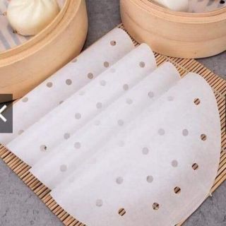 Giấy nến đục lỗ tròn dùng cho nồi chiên ko dầu