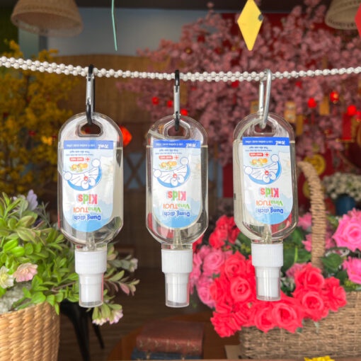 Nước rửa tay khô tinh dầu xịt khử khuẩn VINA TƯƠI vị cam ngọt cho bé treo cặp 70ml