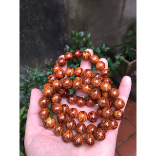 Vòng tay gỗ sưa đỏ