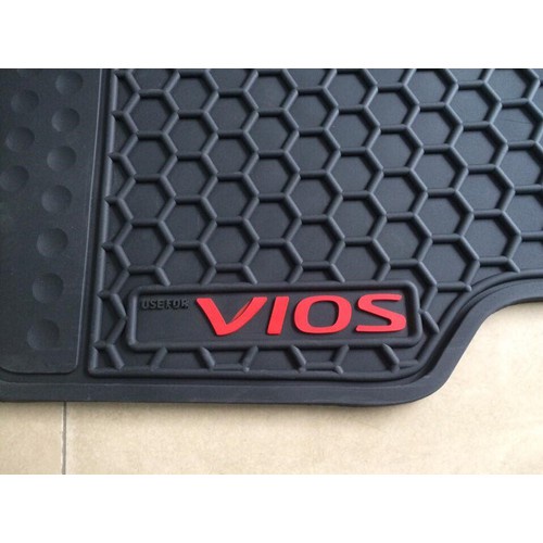 Lót sàn cao su Vios 2014 - 2022 2023 2024. tổ ong chữ đỏ