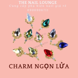 Charm hình ngọn lửa trang trí móng tay