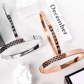 Vòng Tay LV Đeo Tay - Kim Loại Khắc Họa Tiết Chữ - Louis Vuitton - Độc Đáo Thời Trang Mới