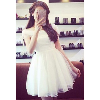 Đầm lưới xòe, bẹt vai