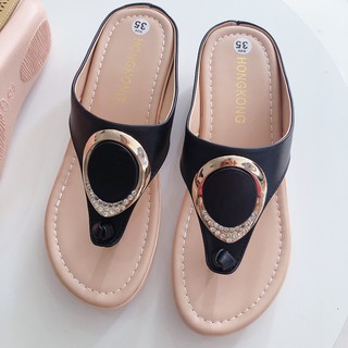 Dép Guốc Đế Xuồng Nữ Trung Niên Quai Kẹp Xỏ Ngón Gắn Khóa Bọc Có Xoàn Đế Nhẹ Êm Chân