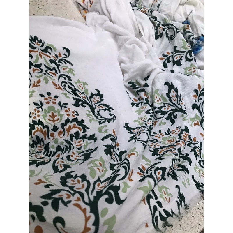 vải lụa xốp mịn chân 2 đầu hoạ tiết phối 2 màu