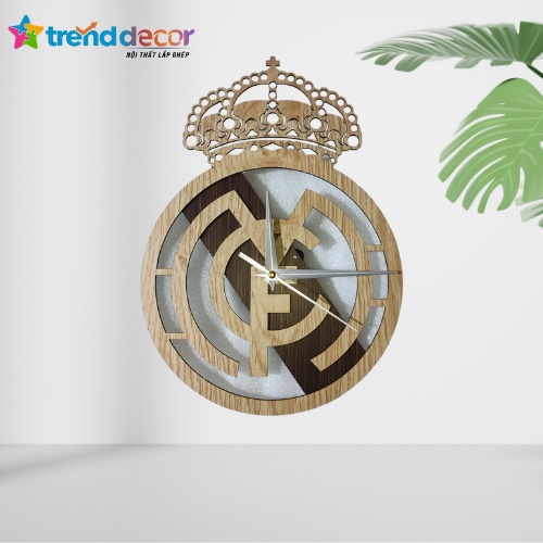 Đồng hồ câu lạc bộ bóng đá _ FC Real Madrid Đồng hồ treo tường gỗ điêu khắc logo đội bóng yêu thích Trenddecor