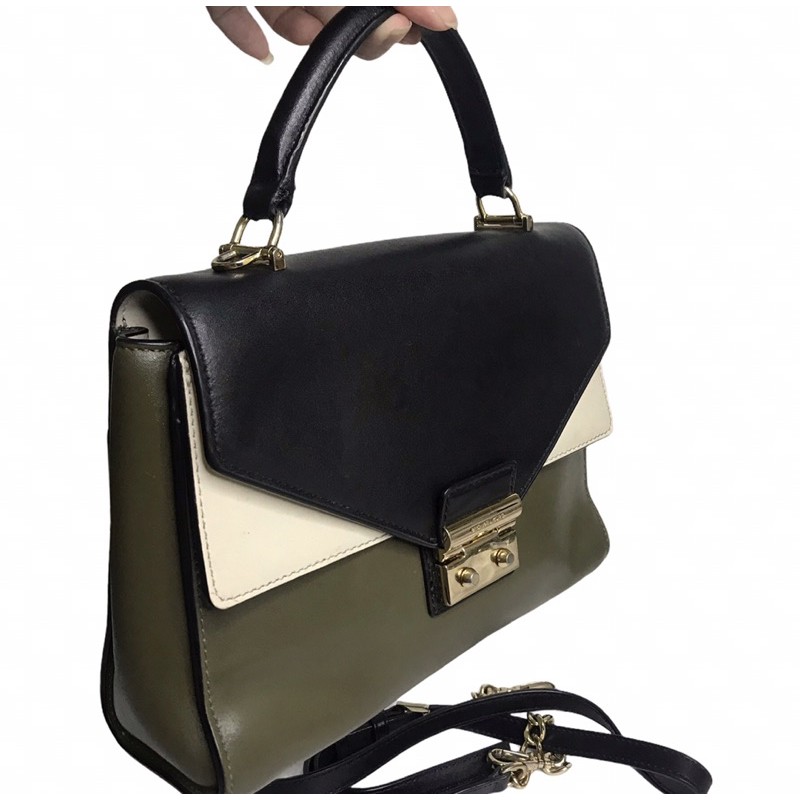 💚 👜  Túi cầm tay, đeo chéo phom vừa phối 3 màu hiệu Micheal kors độ mới khá cao