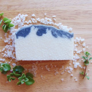 Xà phòng hữu cơ sea salt chống mụn từ dầu dừa hữu cơ, dầu olive ép lạnh & bơ shea, 100% tự nhiên.