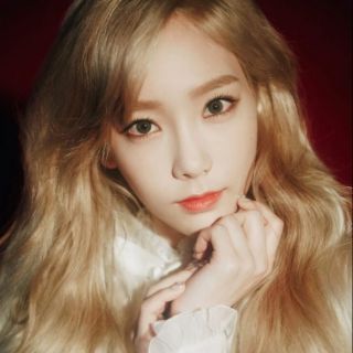 Thuốc nhuộm tóc màu nâu vàng ánh khói tặng kèm oxy trợ nhuộm và bao tay xốp