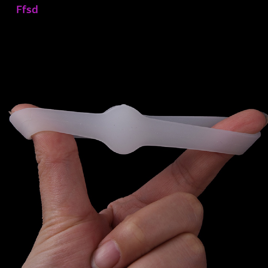 {Ffsd} Set 2 Dụng Cụ Tách Ngón Chân Giảm Đau Chỉnh Sửa Ngón Chân Cái Bằng Silicone Gel Bán Chạy
