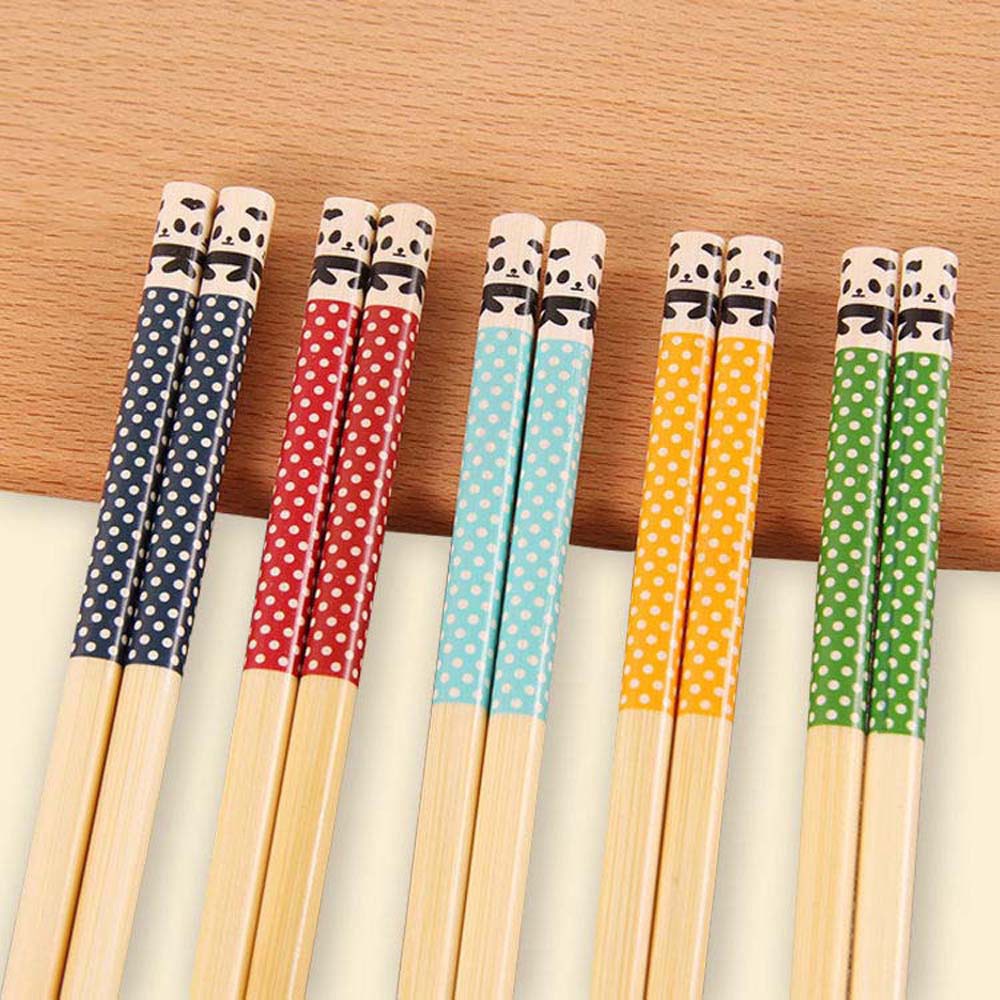 Đôi Đũa Tre Họa Tiết Chấm Bi 81 Cái