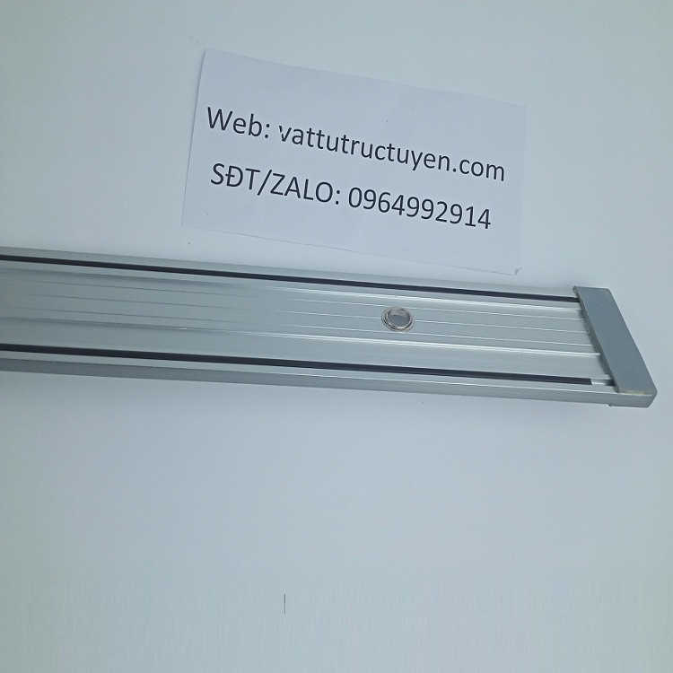 Thước nhôm chống trơn trượt