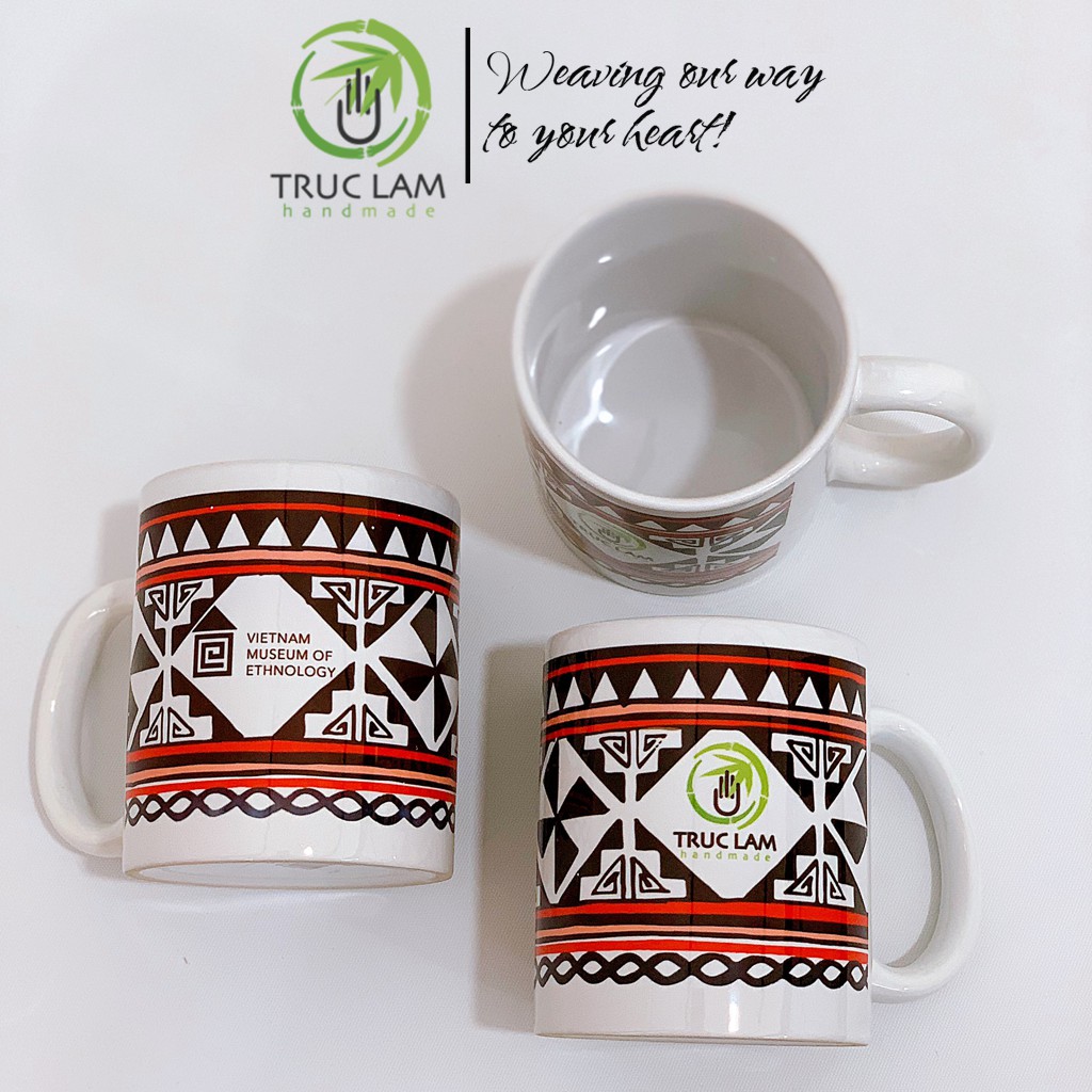Cốc Uống Nước Có Quai Cầm Chất Liệu Sứ Bát Tràng In Họa Tiết Thổ Cẩm Dân Tộc Thái - Trúc Lâm Handmade