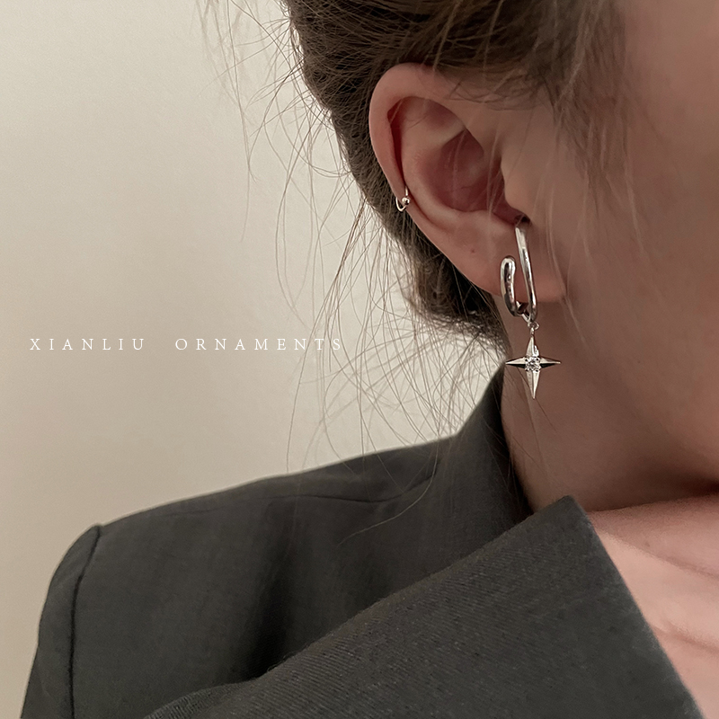 Khuyên Tai Kim Loại Hình Thánh Giá Đính Đá Phong Cách Hàn Quốc Cá Tính Dành Cho Nữ