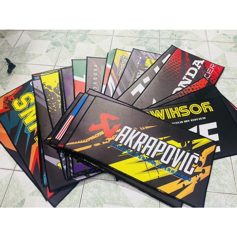 Thảm lót chống xe máy