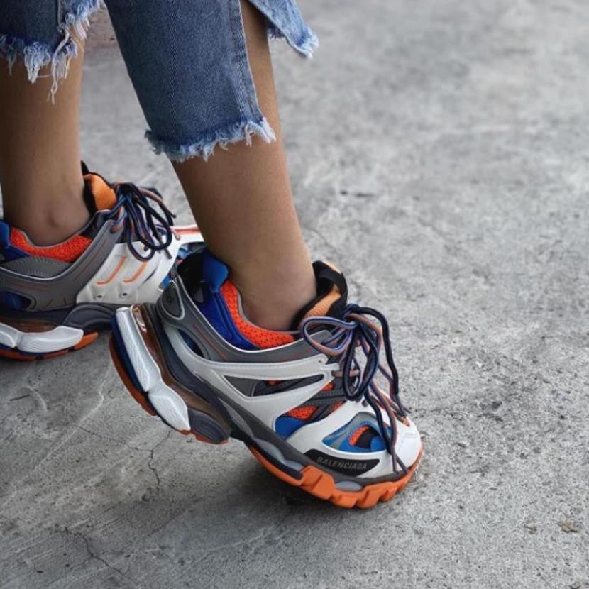 𝐒𝐀𝐋𝐄 SALE Giày Balenciaga Track Cao Cấp Nhất Hiện Nay ax ' ** ? | BigBuy360 - bigbuy360.vn