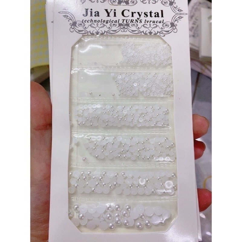 Hạt trai nail, túi trai nửa gắn móng