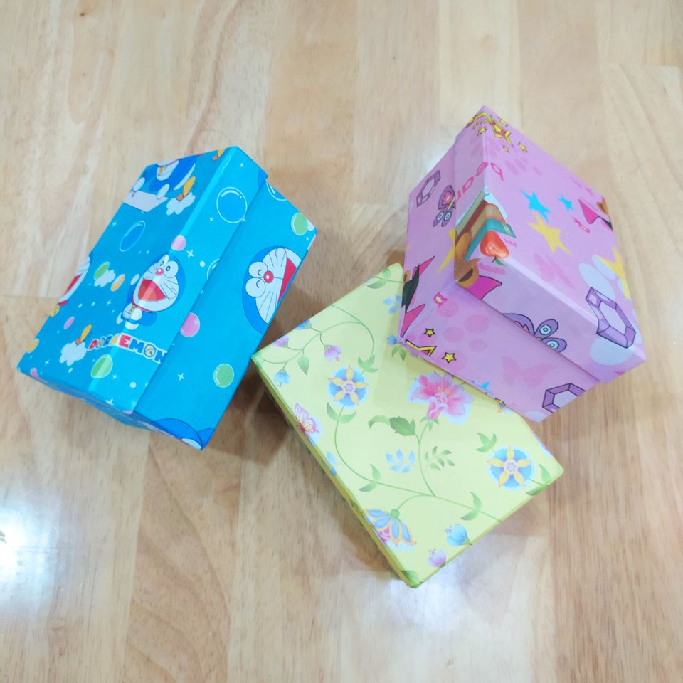Hộp quà nhỏ in hình cực dễ thương 12x8x6cm - VPP Halu
