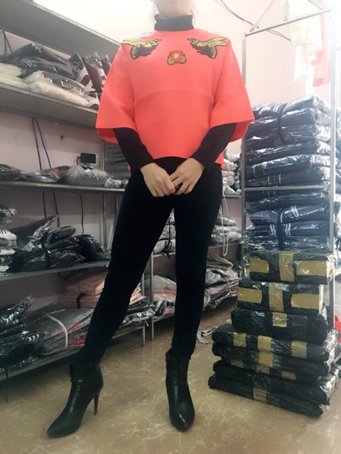 Áo len con ong | BigBuy360 - bigbuy360.vn