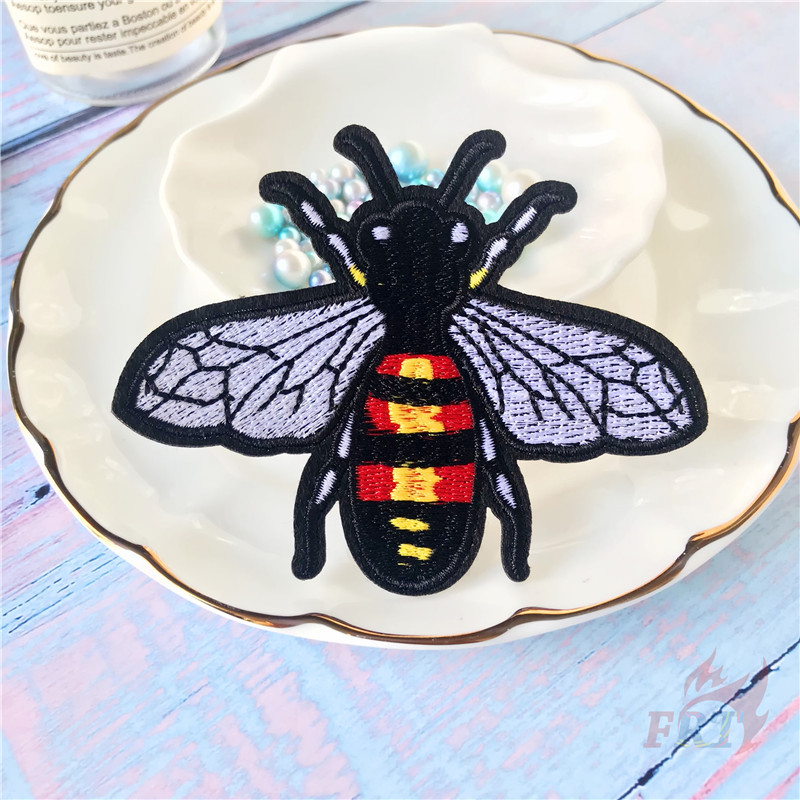 ♚ Thương Hiệu Thời Trang - Sticker Ủi Thêu Hình Con Ong ♚ 1 Sticker Ủi Thêu Hình Huy Hiệu