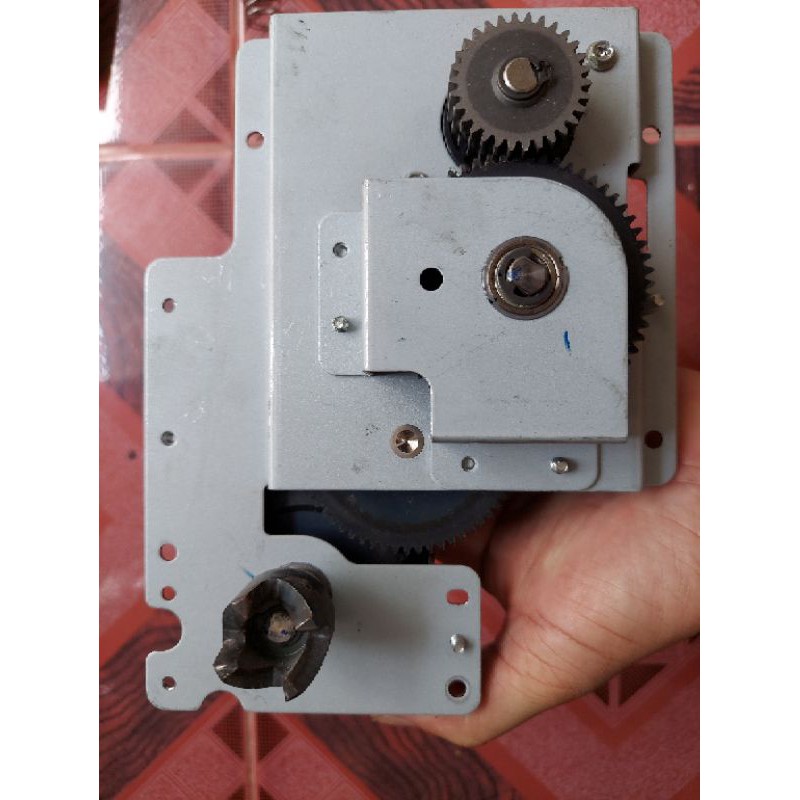 Bộ giảm tốc 12v-24v nhông sắt,motor Nisca Nhật.