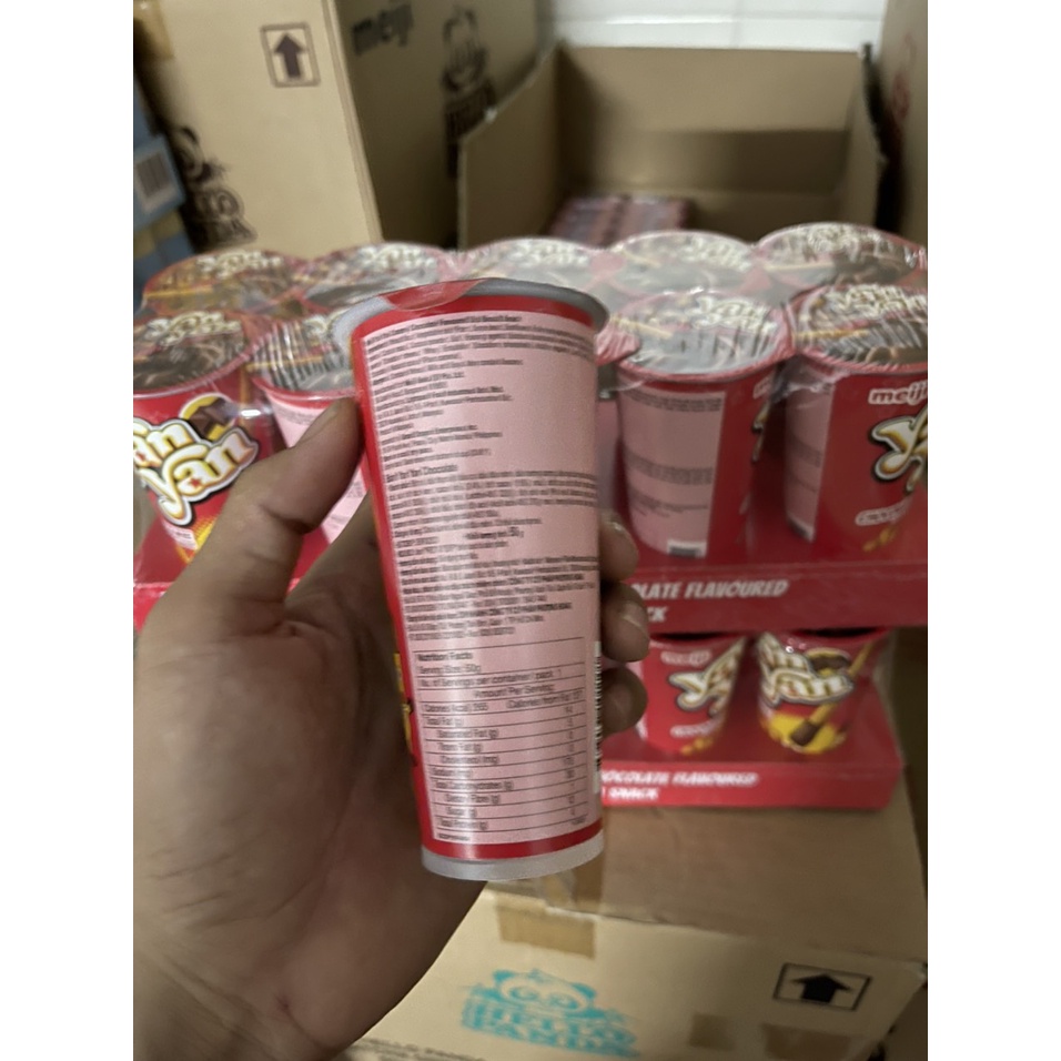 Bánh que Meiji Yan Yan chấm kem socola ly 50g