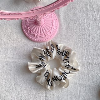 Cột tóc scrunchies vải lụa satin chữ LV trắng đen