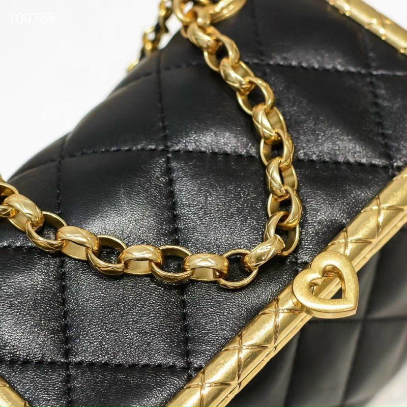 Túi mini Chảnel kiss lock hàng VIP Đen-Gold (chat trước khi đặt)