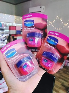 Son Dưỡng Môi làm Hồng Môi Vaseline