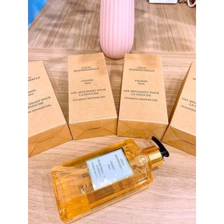 sữa tắm nước hoa coco