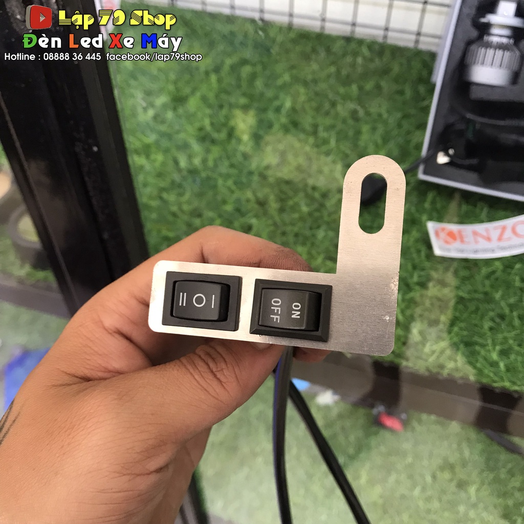 Pat Inox 2 Lỗ Vuông Gắn Công Tắc On Off , Passing