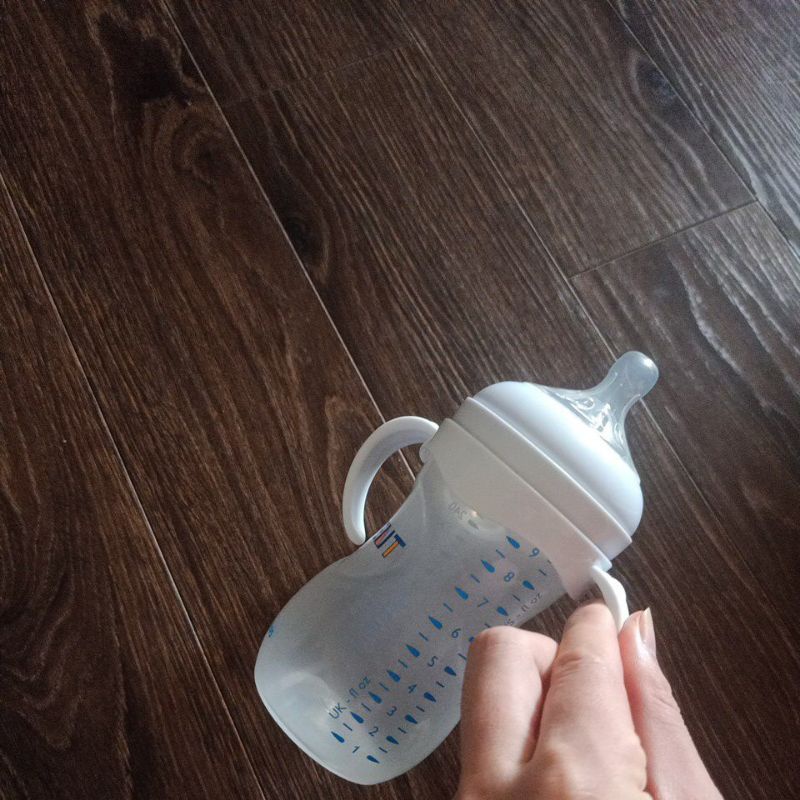 Bình sữa Avent Philip 260ml núm số 2 (tặng kèm 1 tay cầm)